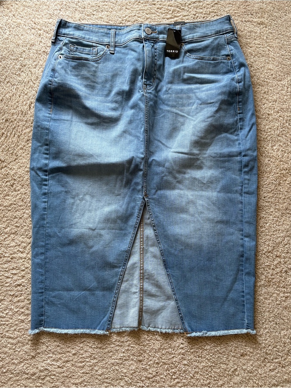 NWT! Torrid Midi Denim Front Slit Jean Skirt Medium Wash Frayed Hem Plus Size 16